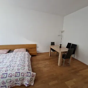 Keinergasse 18-contactless Check-in! , Wiedeń Austria