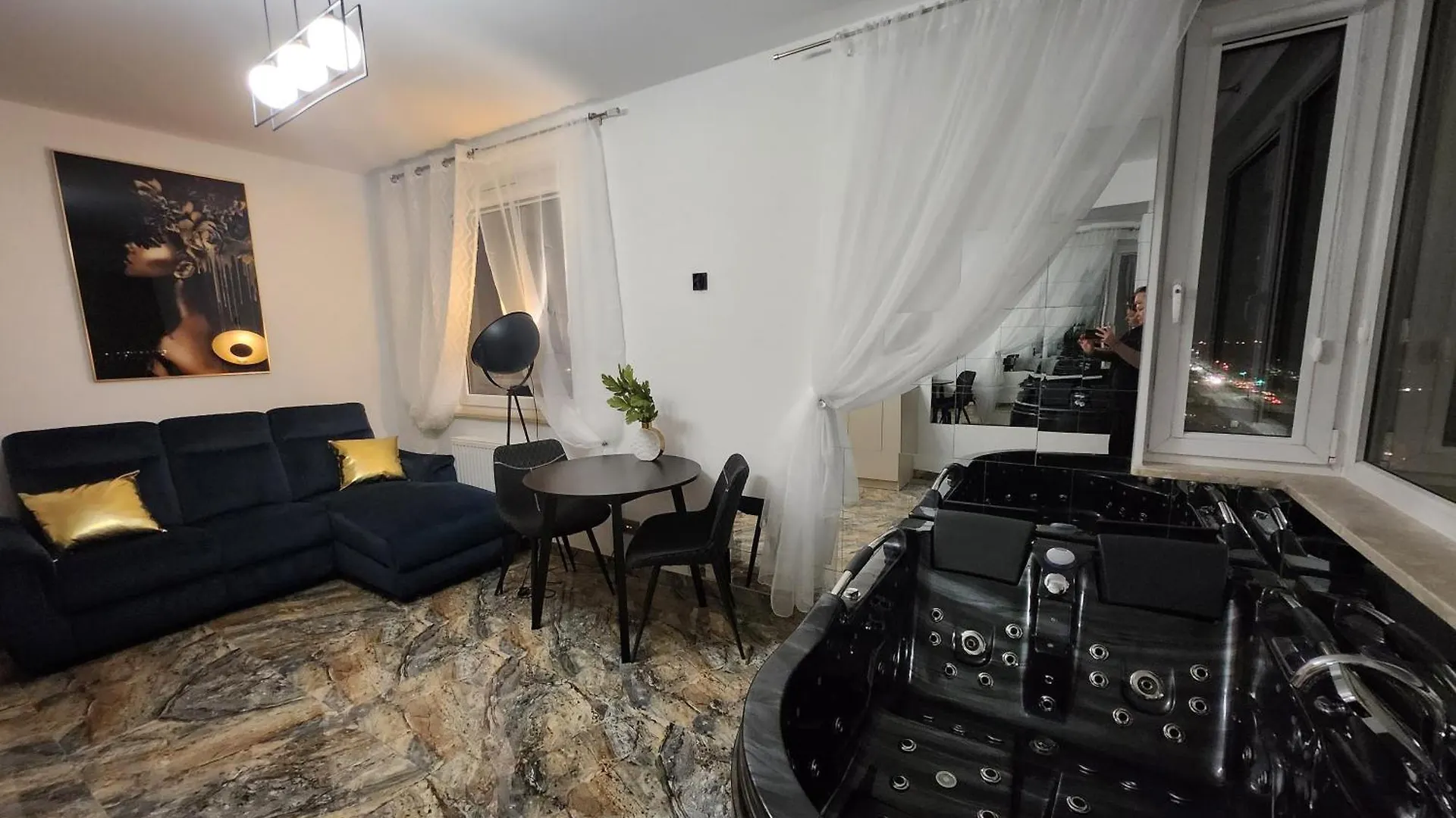 Gdansk By The Sea - Prestige Home Spa Apartments With A Luxurious Jacuzzi, Sauna And An Exclusive Massage Chair Available In One Of The Apartments!