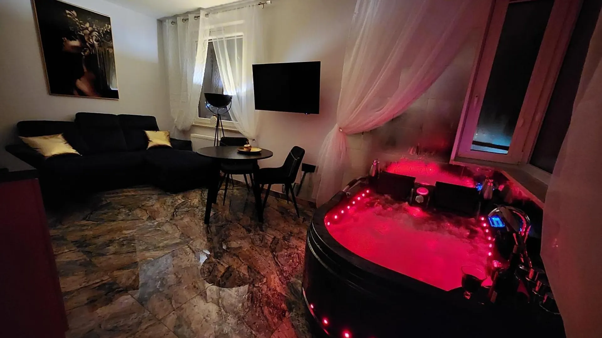 Gdansk By The Sea - Prestige Home Spa Apartments With A Luxurious Jacuzzi, Sauna And An Exclusive Massage Chair Available In One Of The Apartments! 0*,  Polsko