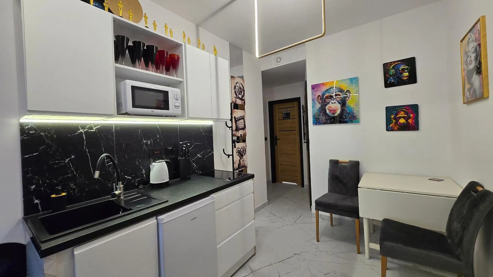Gdansk By The Sea - Prestige Home Spa Apartments With A Luxurious Jacuzzi, Sauna And An Exclusive Massage Chair Available In One Of The Apartments! 0*,